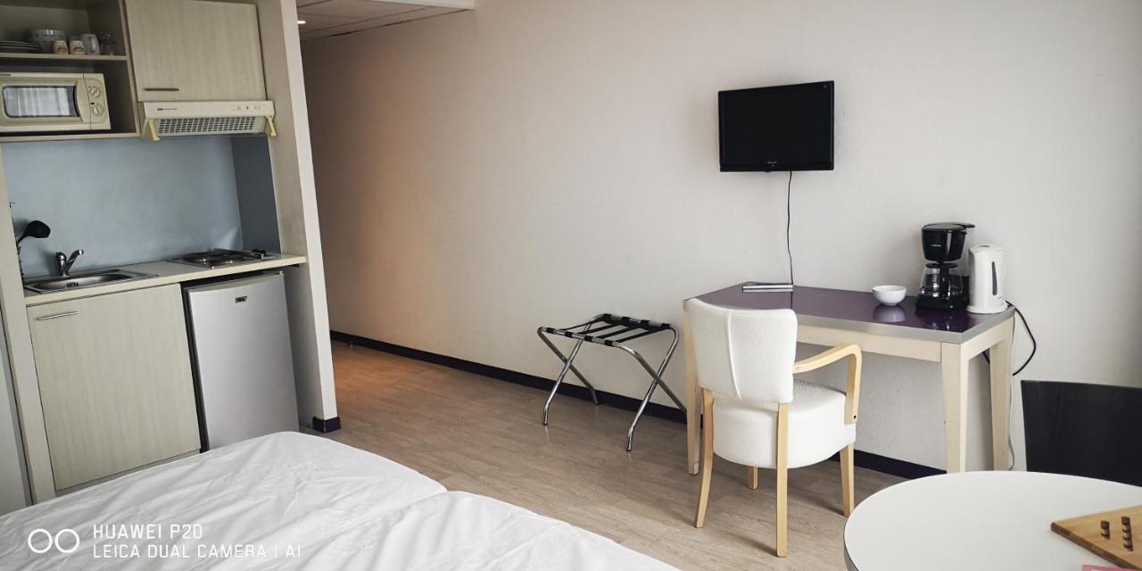 Studio 24M2 Au 4Eme Etage Ascenseur A Cote De La Gare Sncf Лурд Экстерьер фото